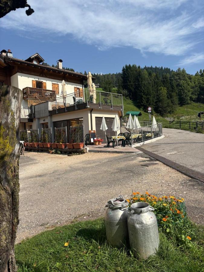 Appartamenti Agritur Mas da la Val - Bed and Breakfast Ronzone