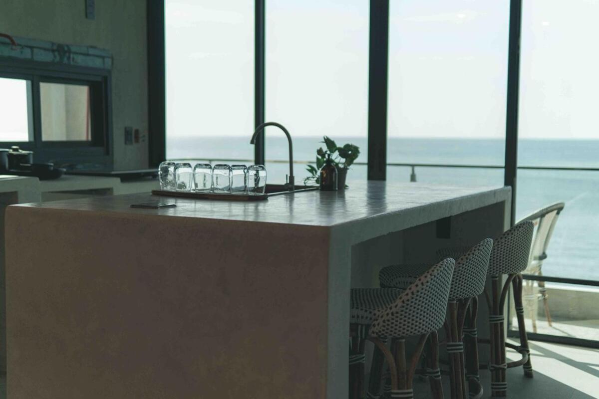 A-Lofts Sky Suite amazing beachfront 360 sea view - Ferienwohnung San Juan