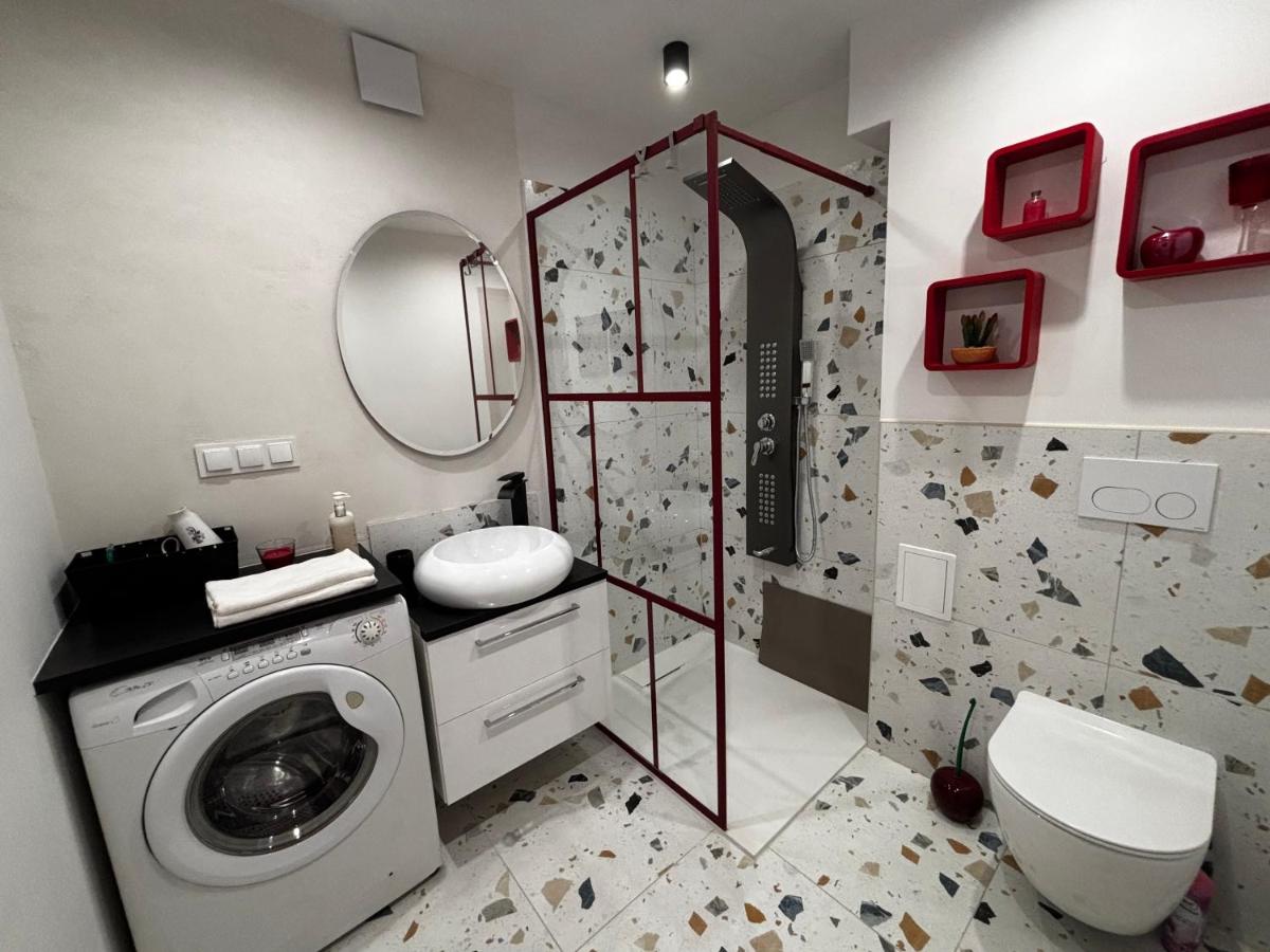 Red Poppy Apartment - B&B Tarnów