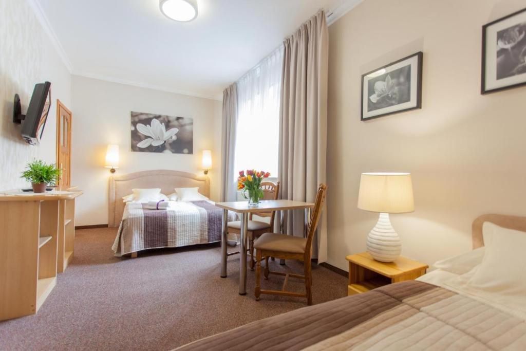 Comfort Triple Room with Shower