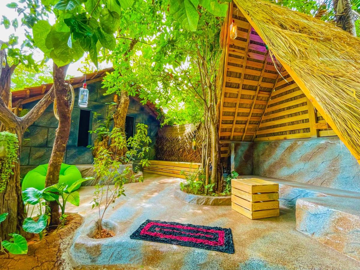 Elephant Lake Villa, Yoga & Meditation Sanctuary - B&B Sigiriya