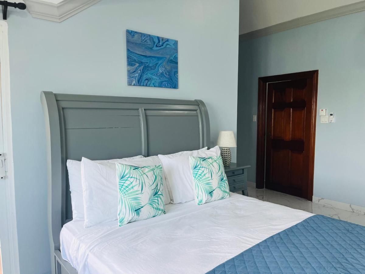 Camera Matrimoniale Deluxe con Balcone e Vista Mare