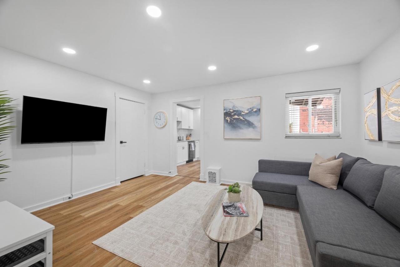 Pittsburgh Millvale Modern and Cozy 1 Bedroom Apartment with Parking - B&B Millvale