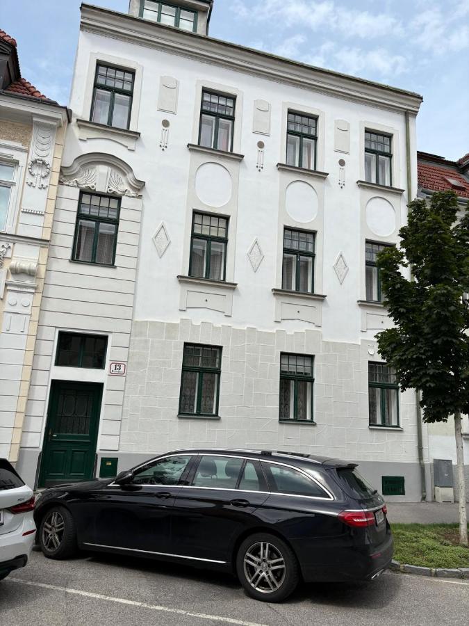 Ferienwohnungen Dr. Neubert - B&B Krems an der Donau