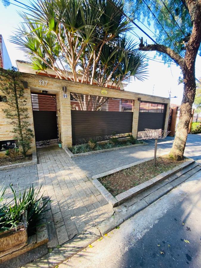 Suíte ampla e confortável - B&B São Paulo