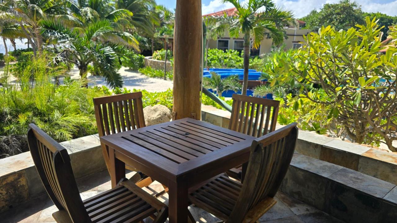 Villa - Beach Front