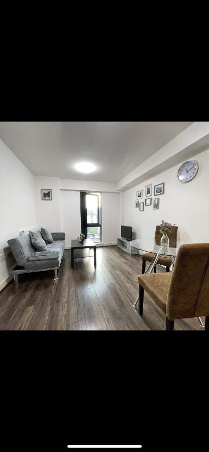 Cosy Modern 1-Bed Apartment - B&B Birmingham