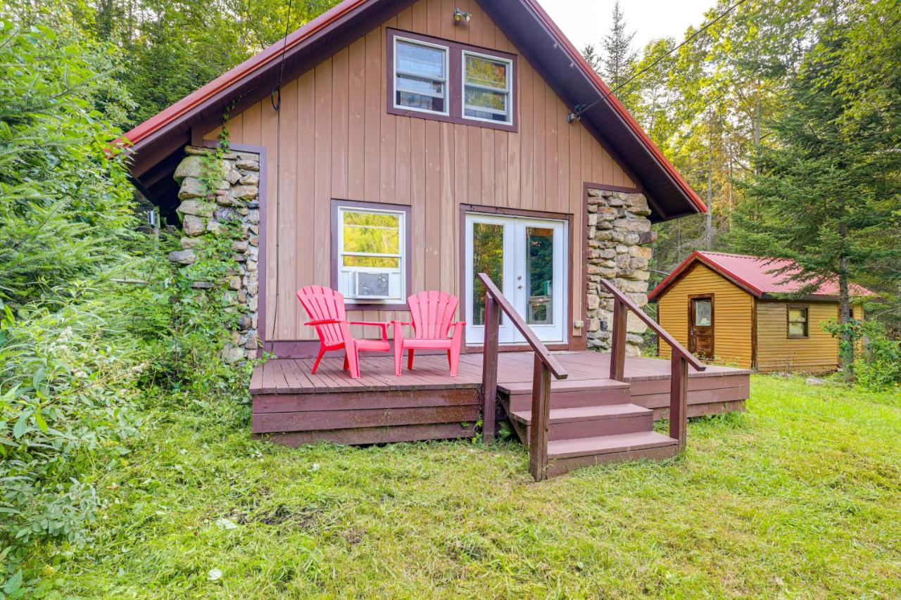 10 Mi to Gore Mountain! Pet-Friendly Cabin - B&B Johnsburg