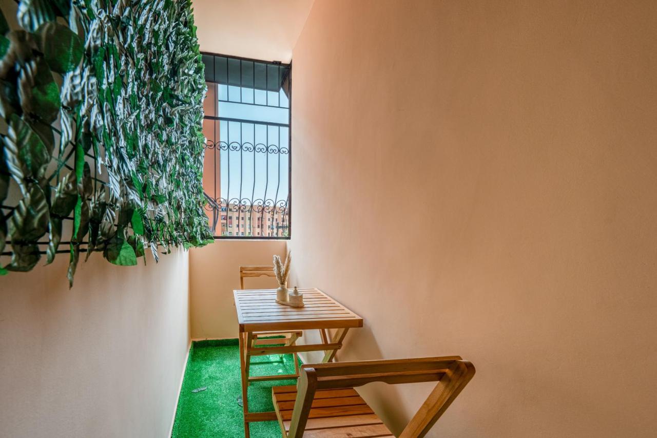 Chic 2BR Apartment Balcony wifi Only families - B&B Marrakesh