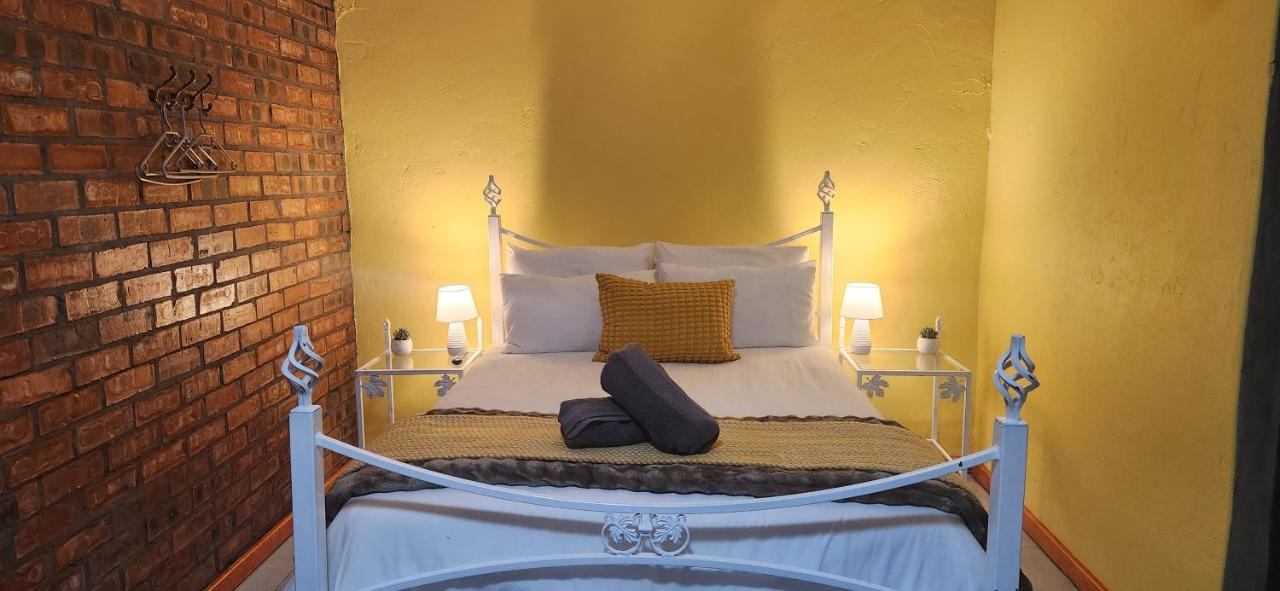 LyonsDen 2 - B&B