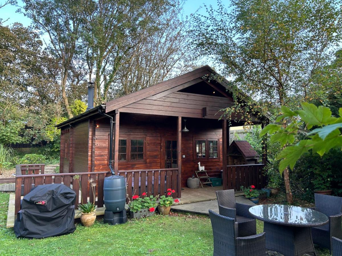 The Chalet @ Giltar Grove Country House - Chambres d’hôtes Tenby
