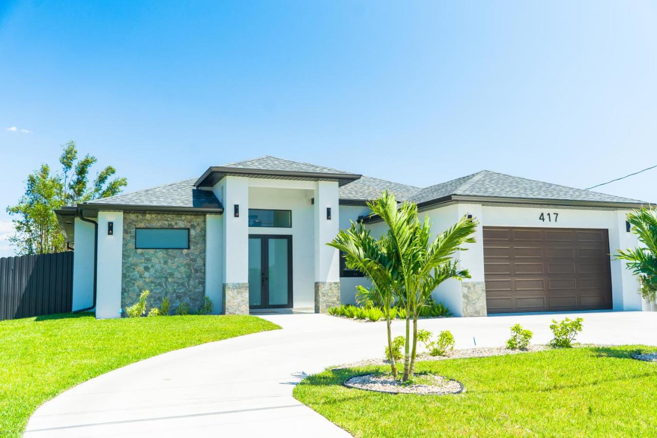 Exclusive Design, Heated Pool, BBQ, Firepit, Mini Resort, Unforgettable Memories - B&B Cape Coral