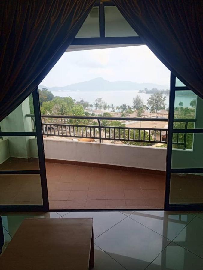 Family Room with Sea View