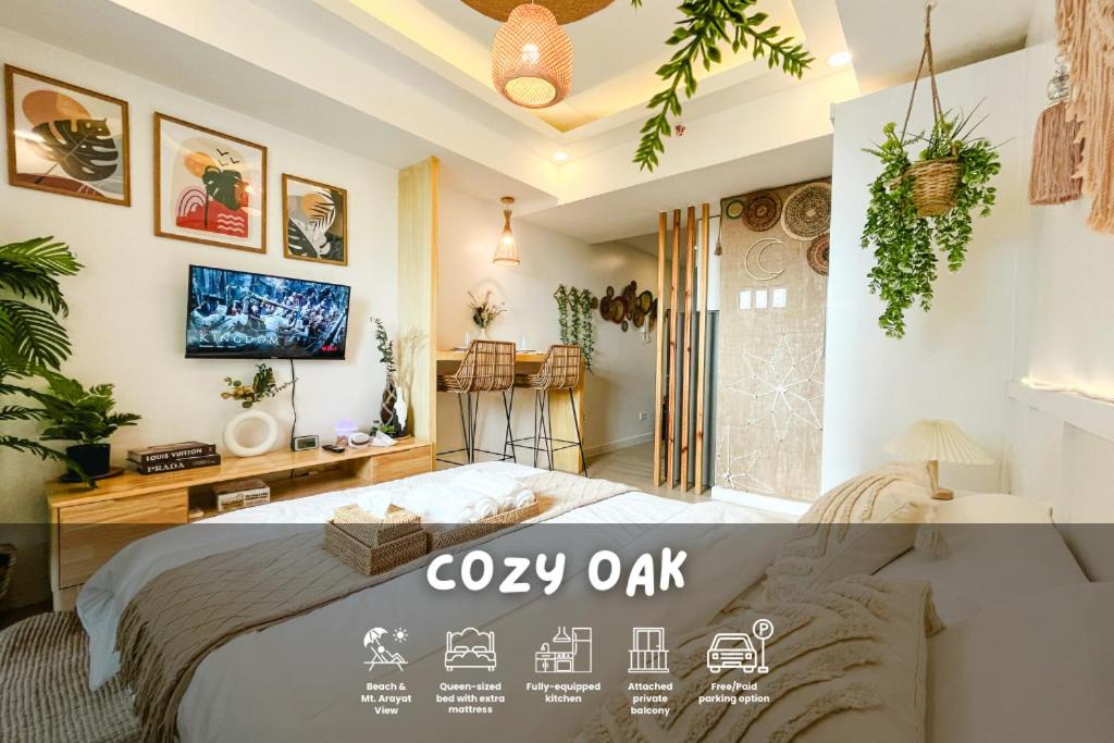 Boho-Inspired Studio for Couples with Huge Balcony - B&B