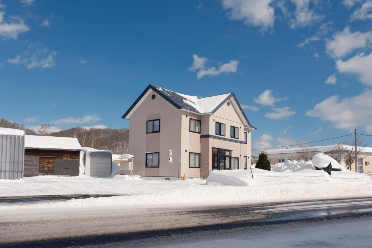 Rusutu,Ski&Family Lodge 66 - B&B Kimobetsu