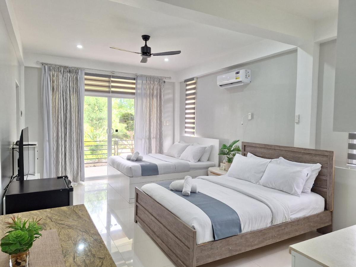 INATO SUITES Rm 2 2 queen beds - B&B