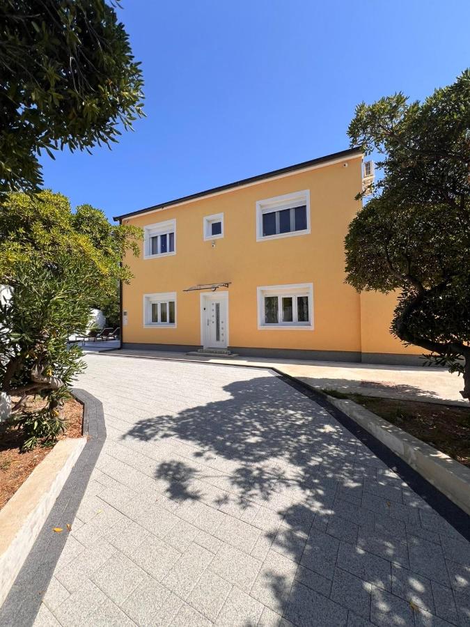 Villa Paro - Ferienwohnung Pag