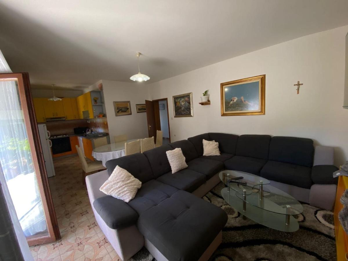 Marina - B&B Kutleše