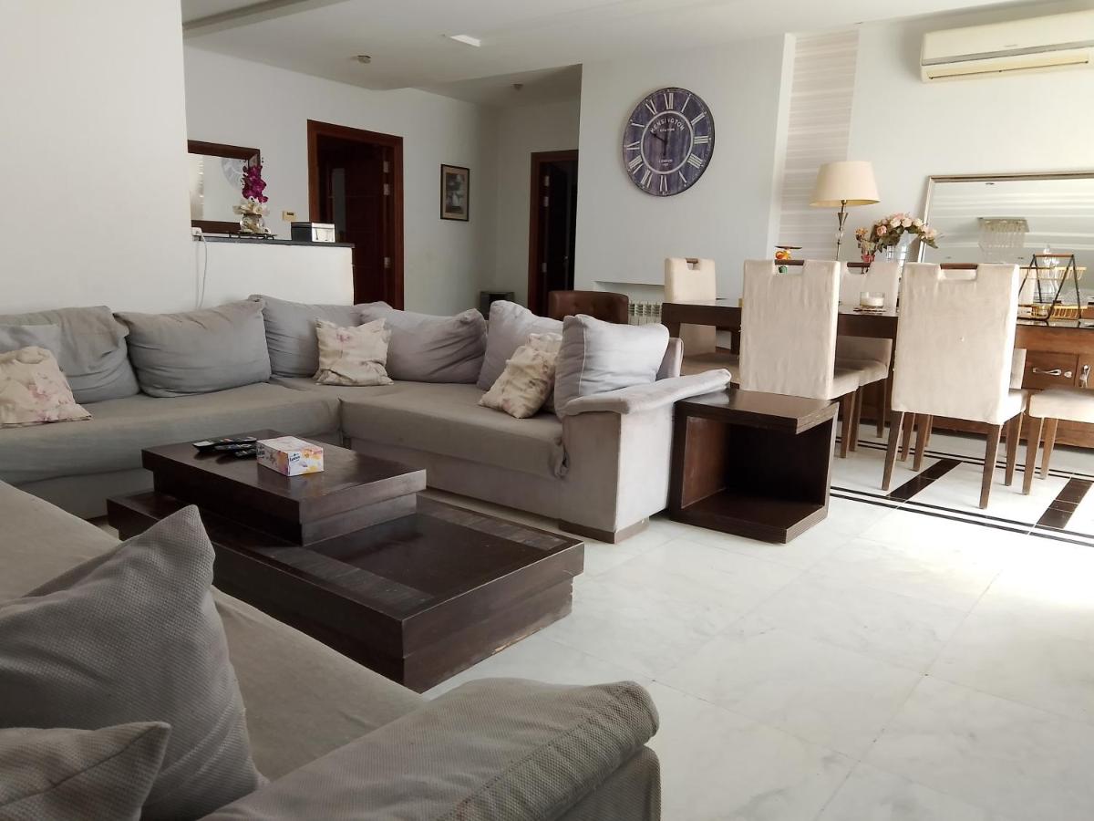 Joli Appartement Superieur Avec une reserve d'eau