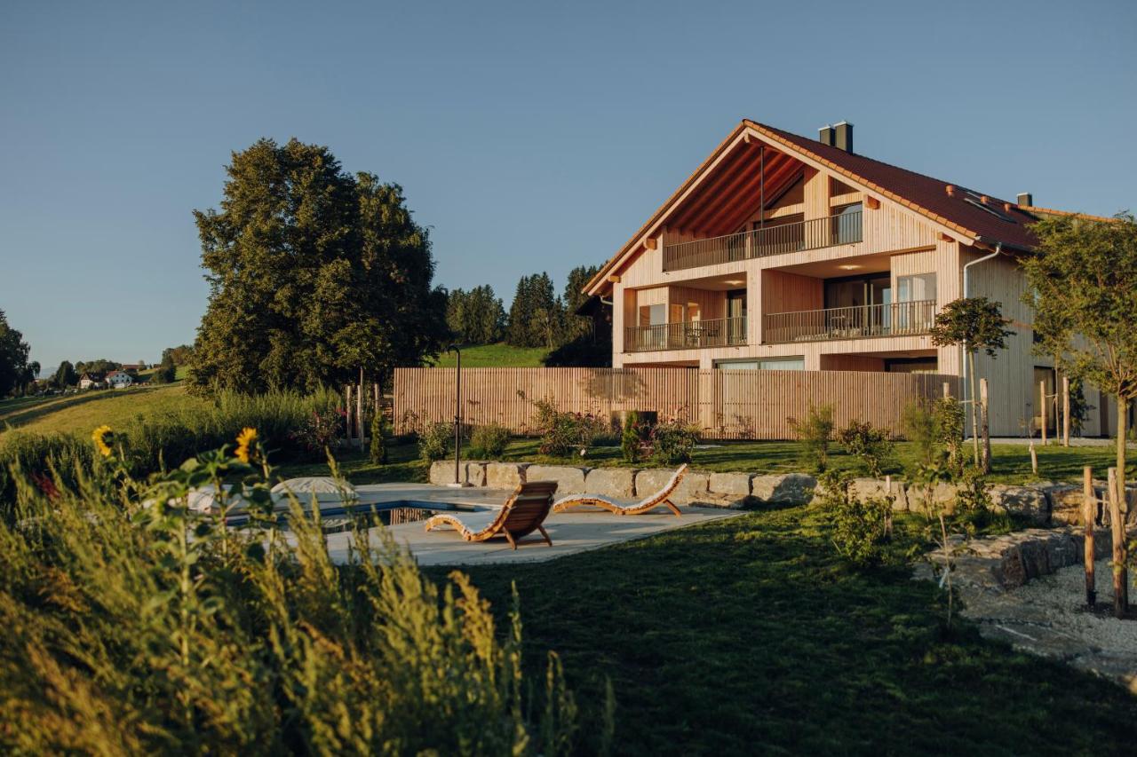 sona Suites Allgäu - Sauna, Whirlpool & Alpenblick - Ferienwohnung Wiggensbach