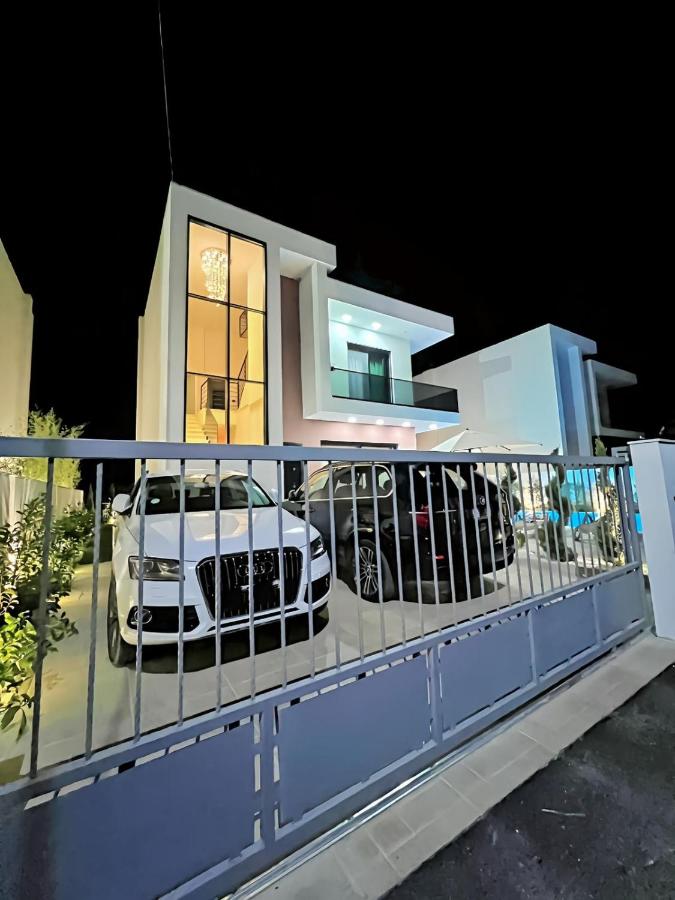 Melodié Family Villa - Bed and Breakfast Draç