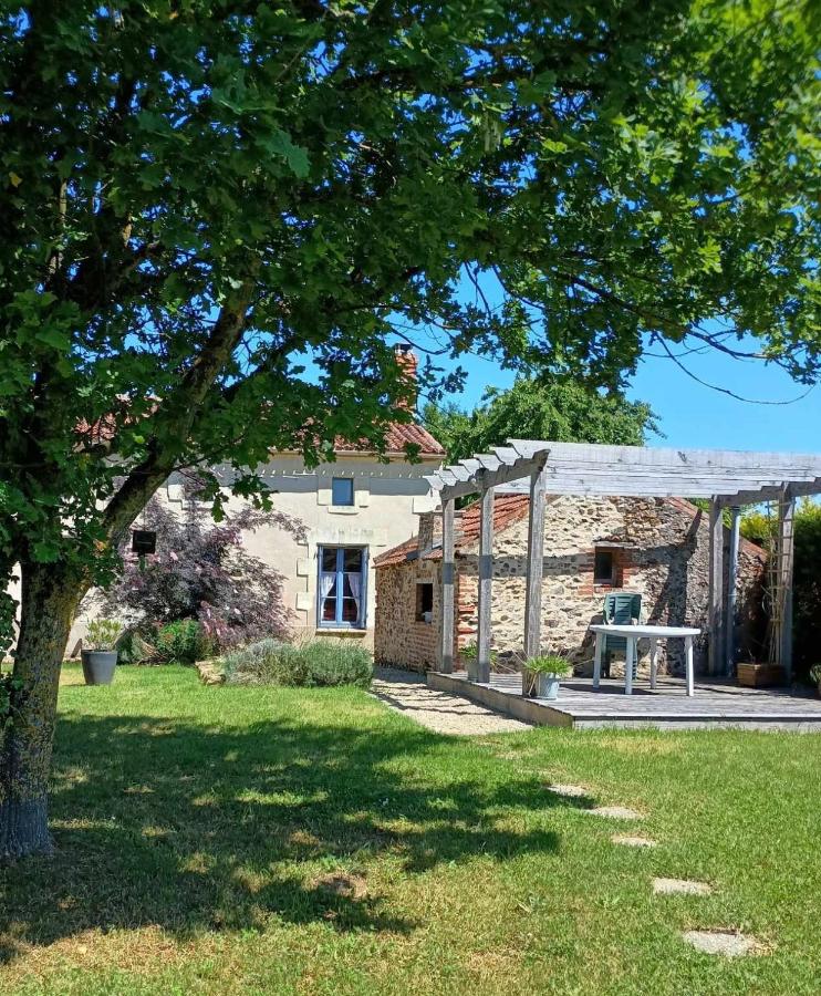 Lavender House - Traditional & charming stone home - B&B Cersay