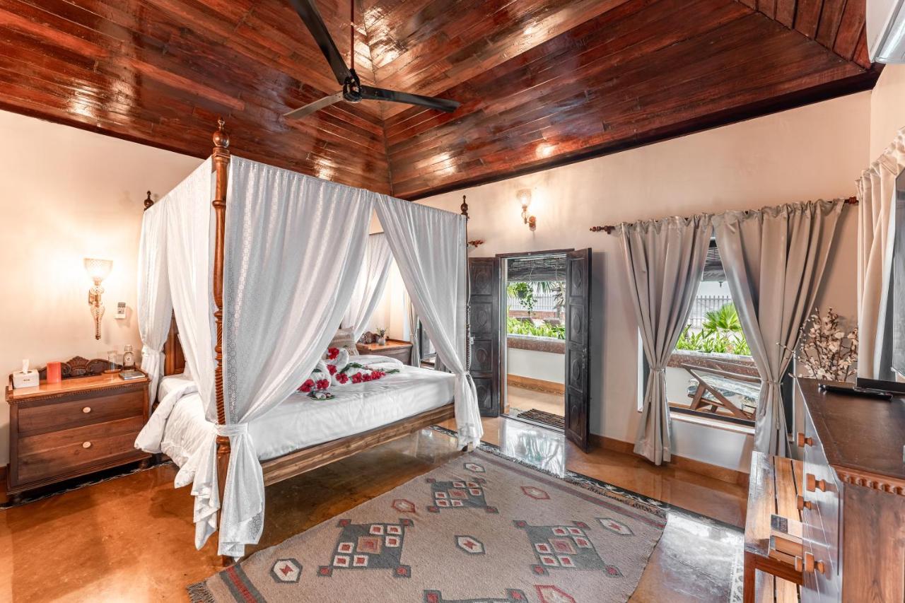 Deluxe Double Room with Balcony and Sea View