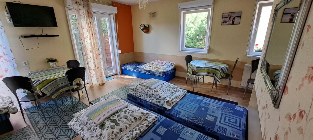 Economy Quadruple Room