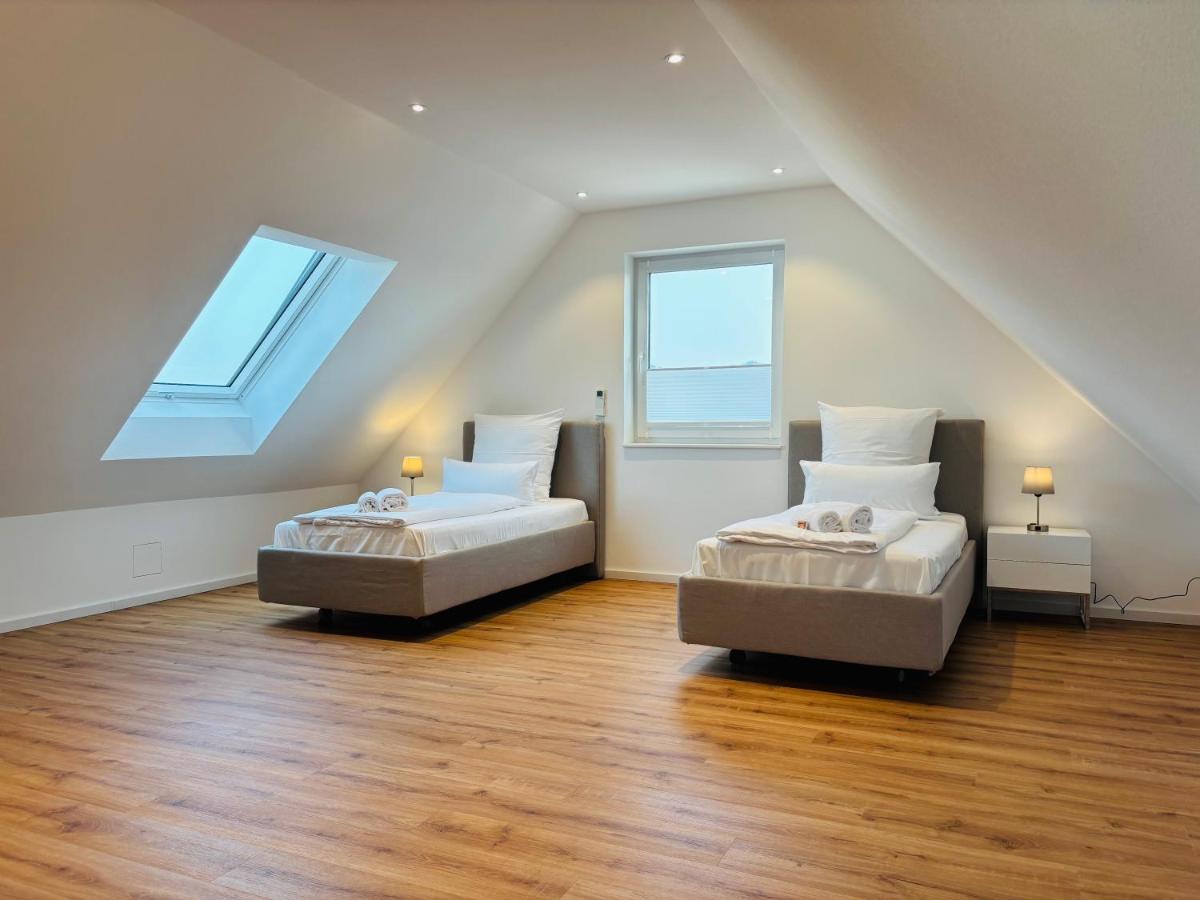 Three-Bedroom Deluxe Apartment