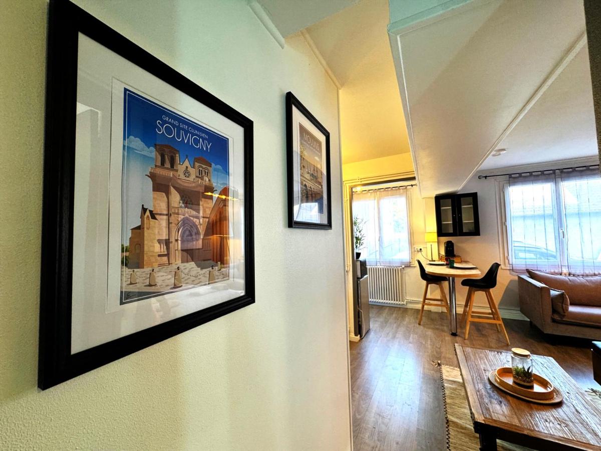 Escapade à Moulins, Studio élégant Rez-de-Chaussée et Parking gratuit - Ferienwohnung Moulins