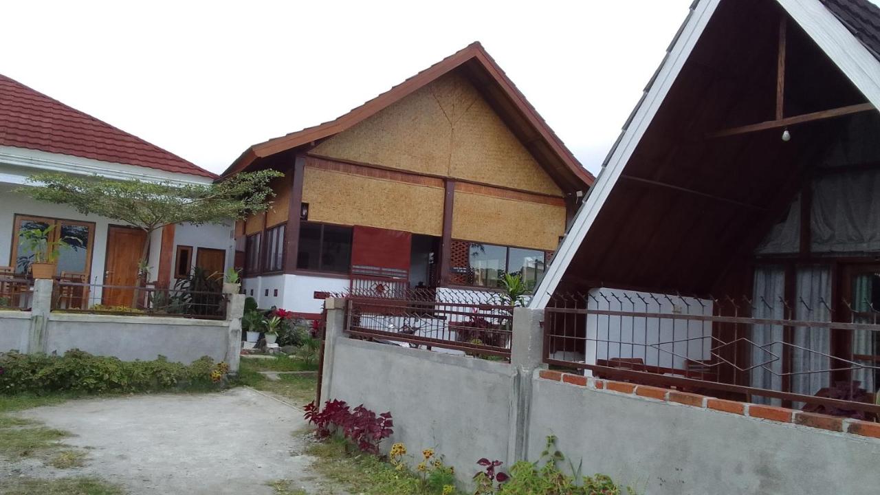 Nan Bungalows Tetebatu - B&B