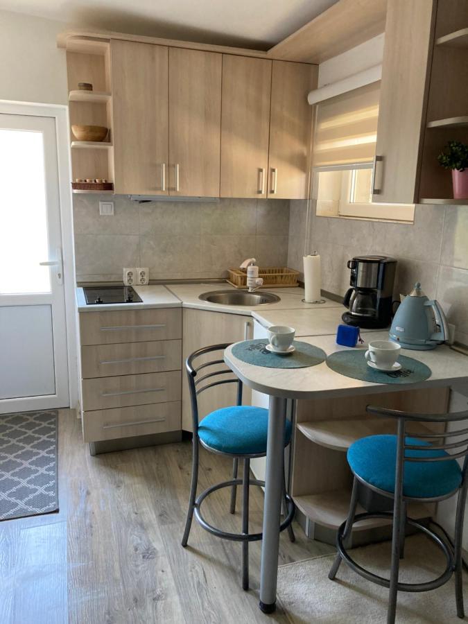 Full House - B&B Bečej