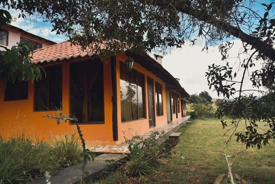 Las Orquídeas Runtun - B&B Baños