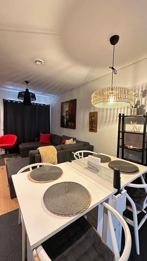 2bedroom apartment in Haninge - Bed and Breakfast Mårtensberg