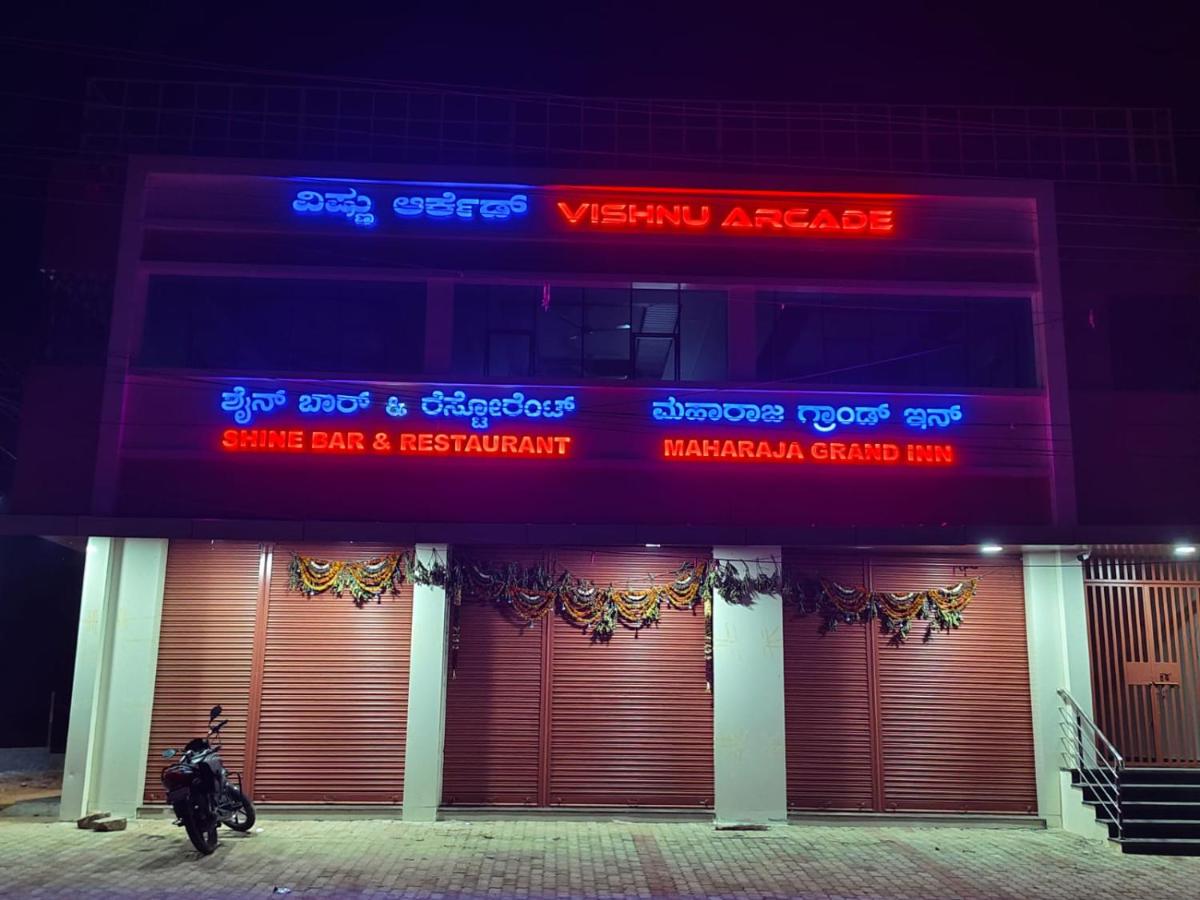 Maharaja Grand Inn - B&B Mālavi