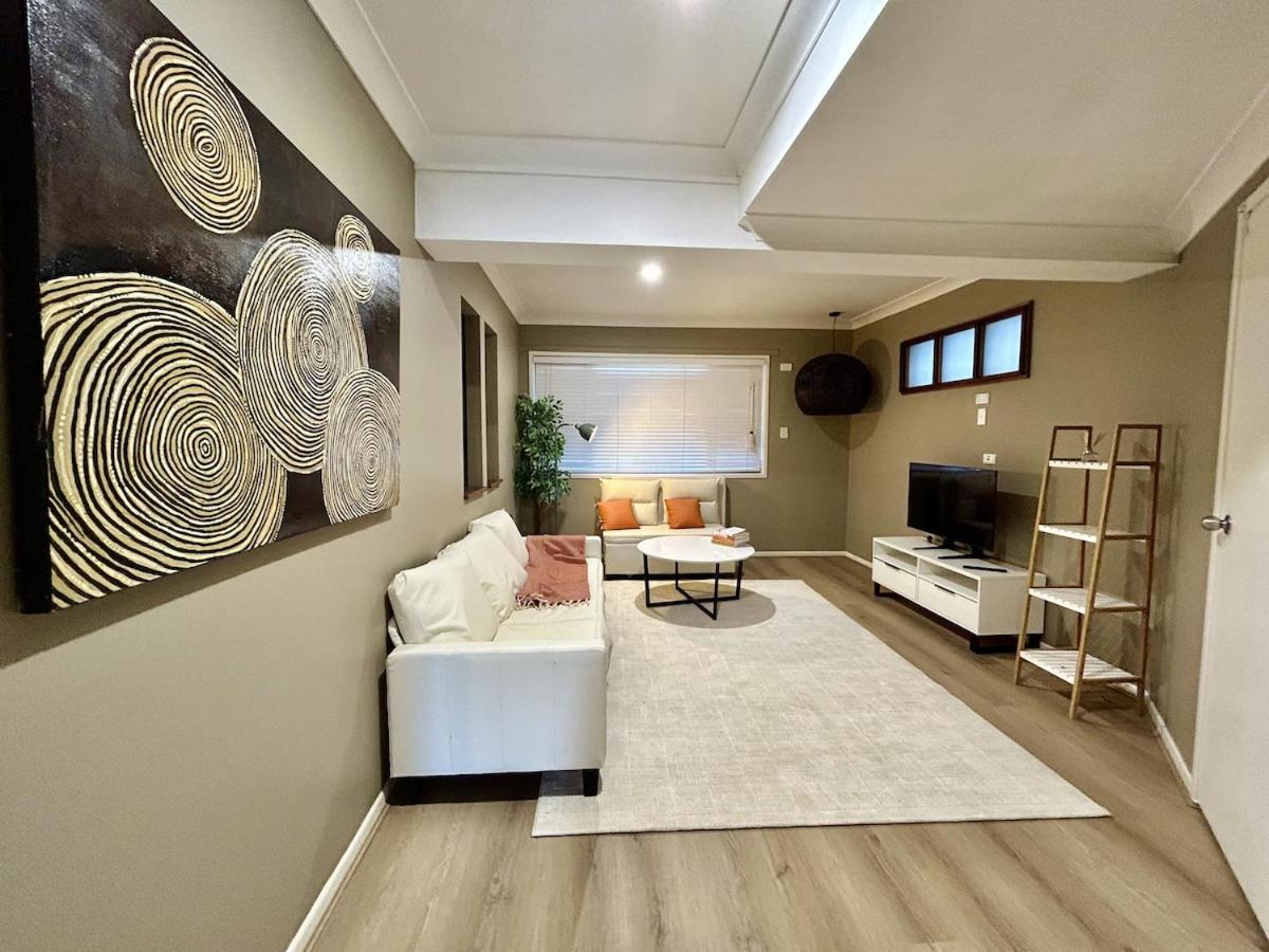 Enjoy your Private Pool between BNE and Gold coast - B&B Tanah Merah