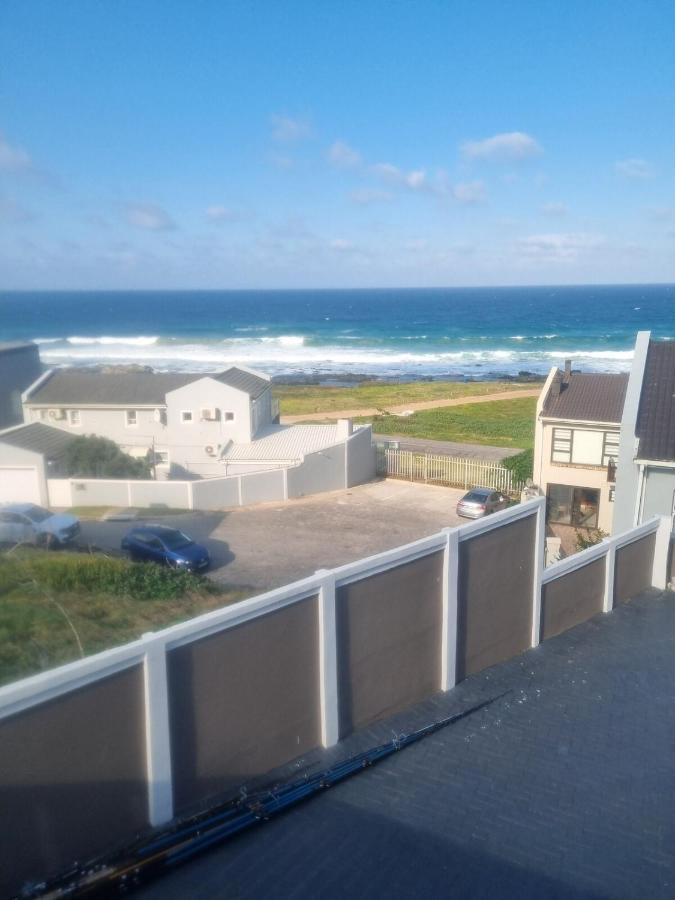 Ocean Breeze Haven - Bed and Breakfast Port Elizabeth