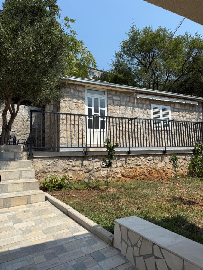 Apartments Vidovic -Lara - B&B Trpanj