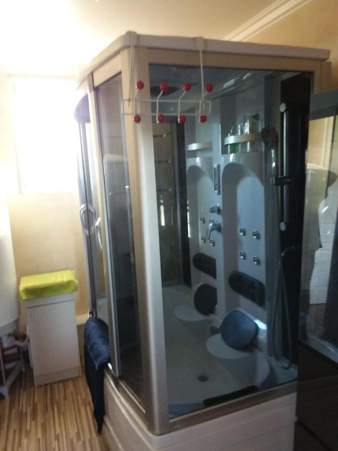 Two-Bedroom Apartment with Mountain View