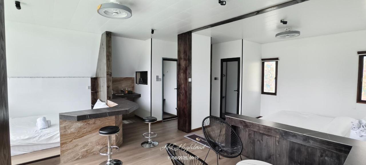 Suite with Mountain View