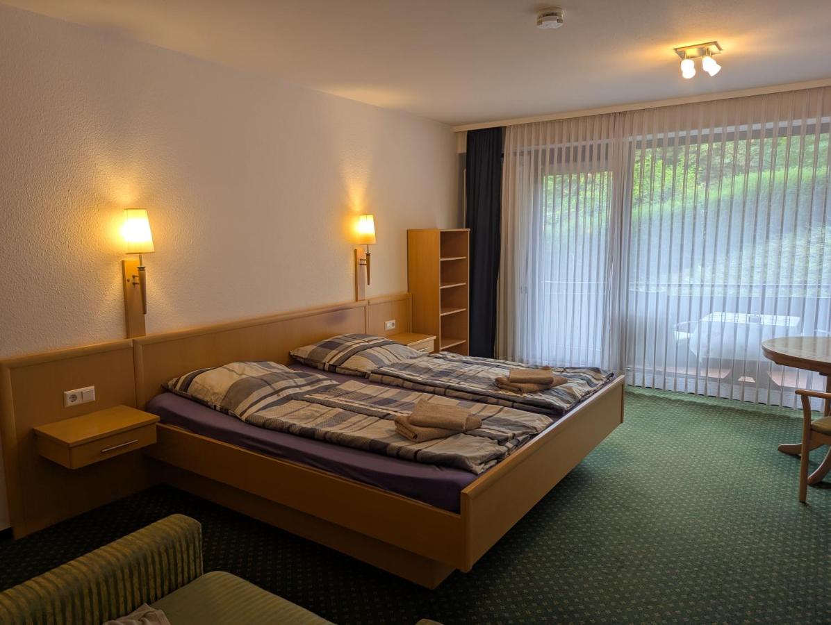 Apartment, Zentrumsnah mit Pool und Balkon - B&B Bad Essen