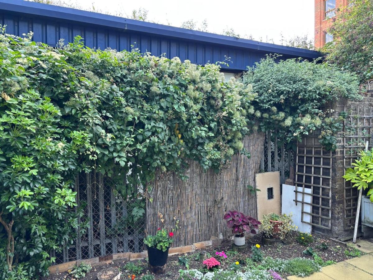 The Quiet City Escape 2 bedroom, 1 Bathroom - Ferienwohnung London