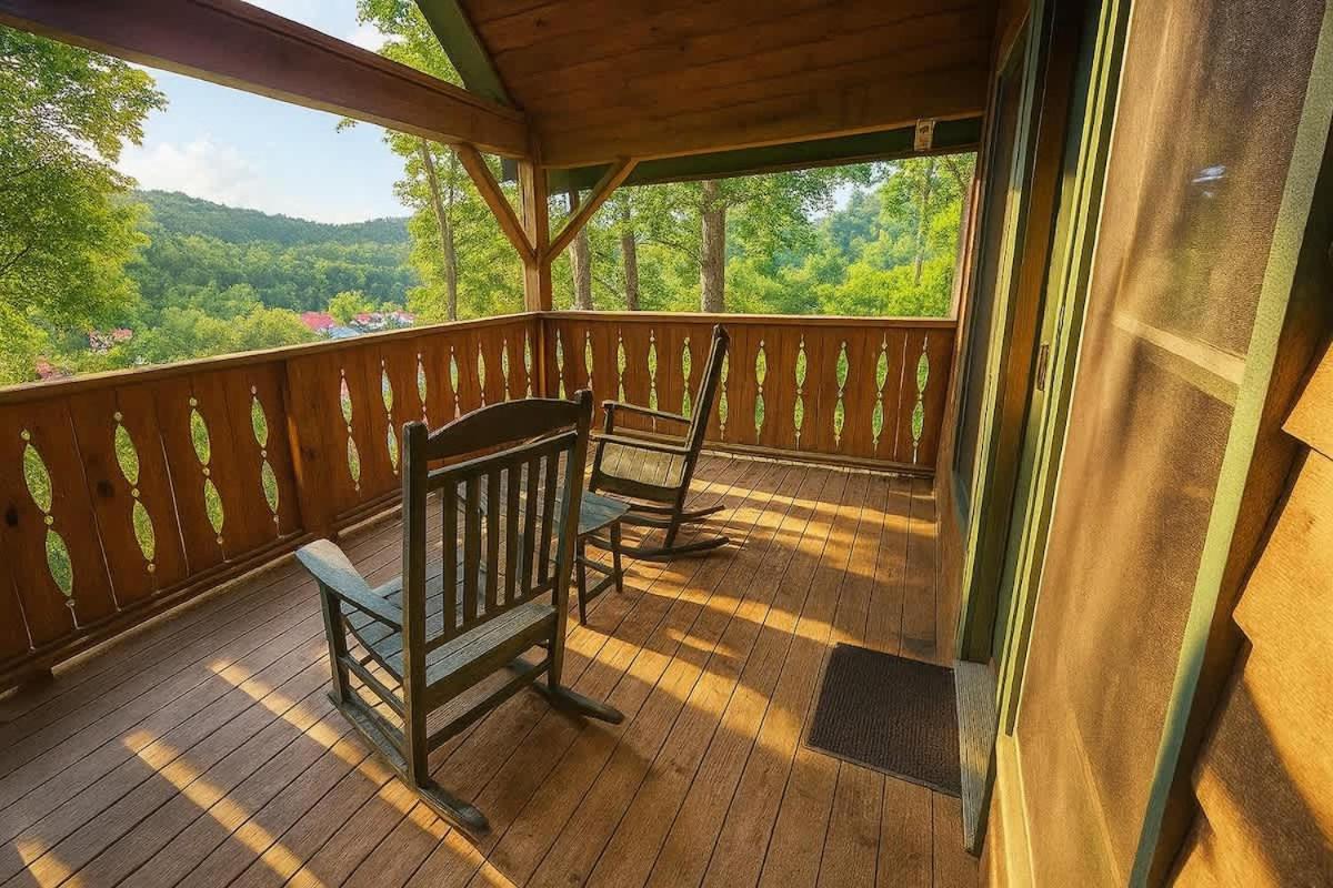 New Alpenrosen Haus-Arcade Hot Tub Sauna Views - Bed and Breakfast Helen