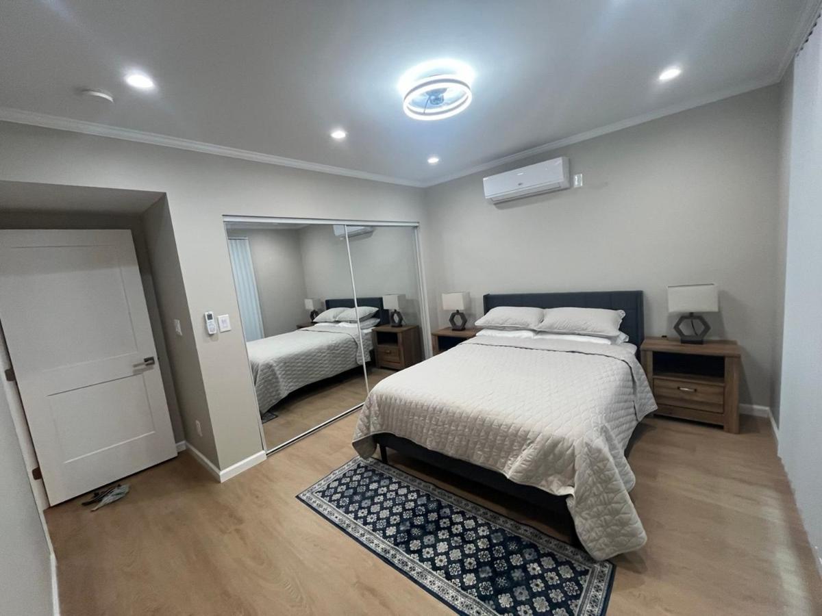 Guest House - Bed and Breakfast Torrance