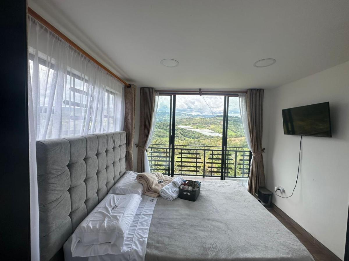 Chambre Double - Vue sur Montagne