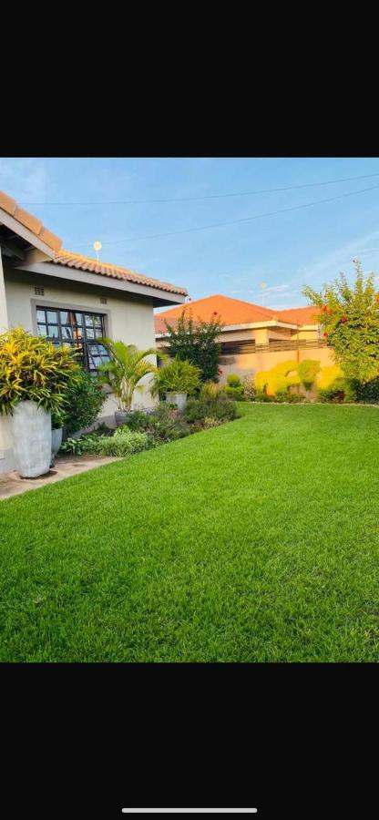 Phakalane Home Stay - B&B Gaborone