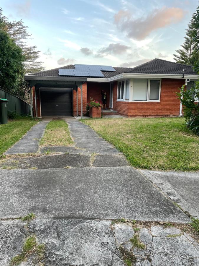 Marsfield Sunny and Spacious Room - B&B Sydney