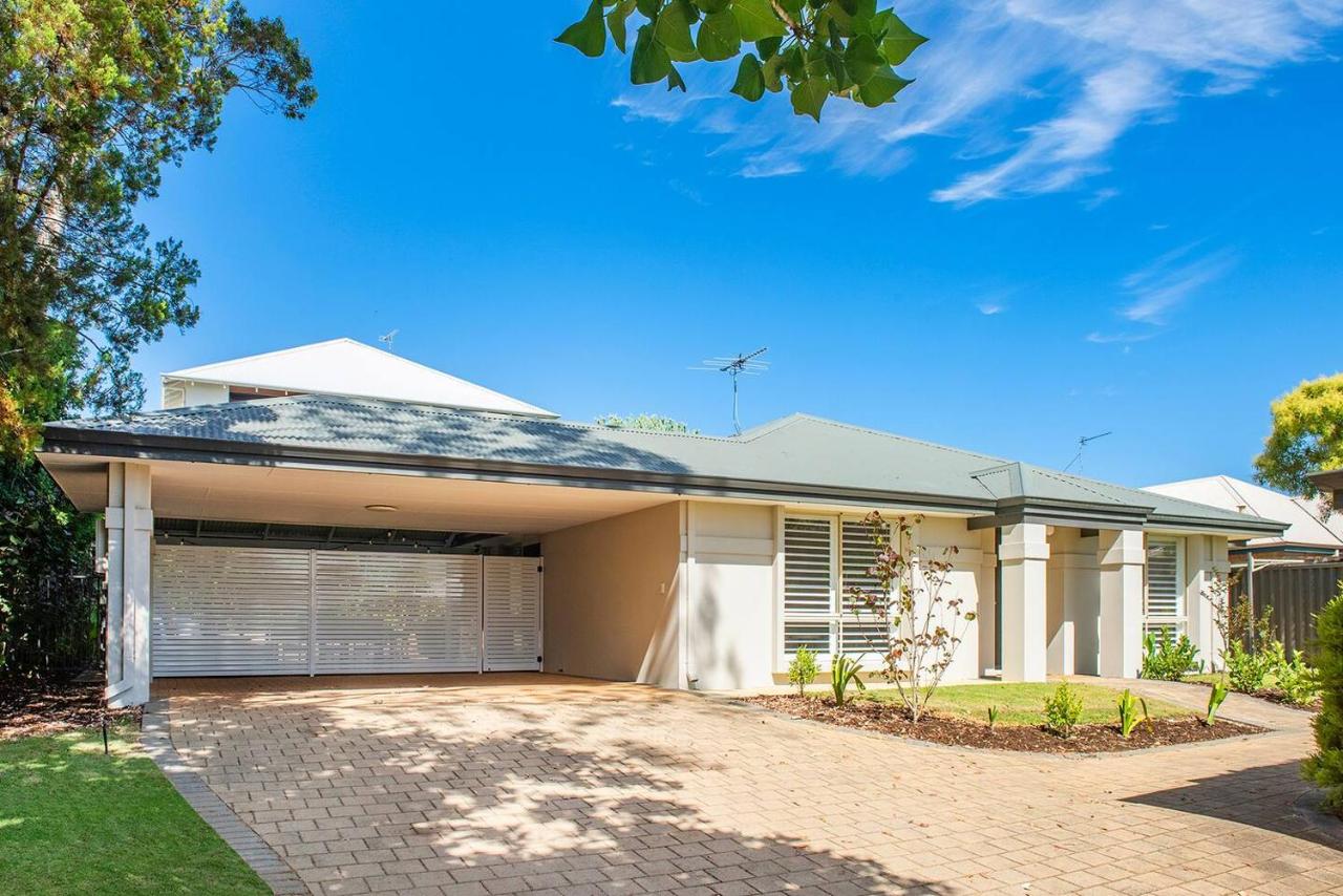 Peaceful Garden Hideaway - Swim, Hike and Unwind - B&B Dunsborough
