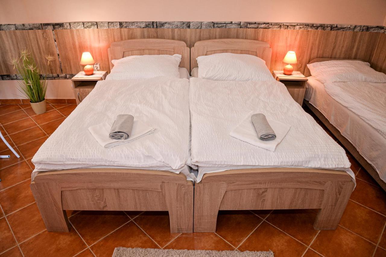 Triple Room with Private Bathroom