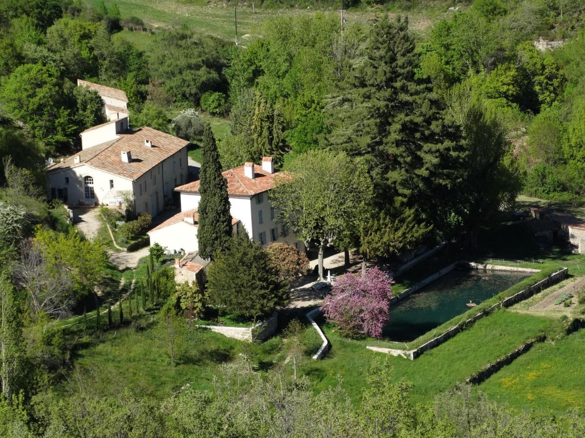 B&B Montferrat - Domaine de La Magdeleine - Bed and Breakfast Montferrat